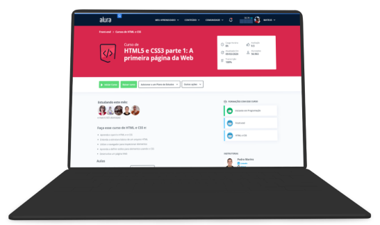 Notebook com a página do curso HTML5 e CSS3 aberta